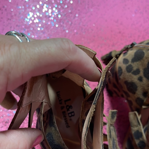 Leopard L&B strappy zip heels - Picture 2 of 4